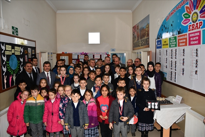 60 BİN ÖĞRENCİ KARNE ALDI
