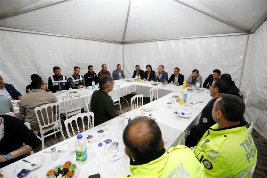 Başkan Taban Polis Memurlarıyla İftar Sofrasında Bir Araya Geldi