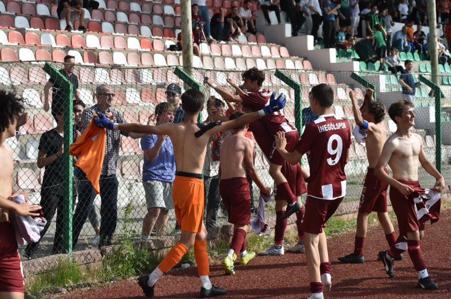 U15 EKİBİMİZ YARI FİNALDE