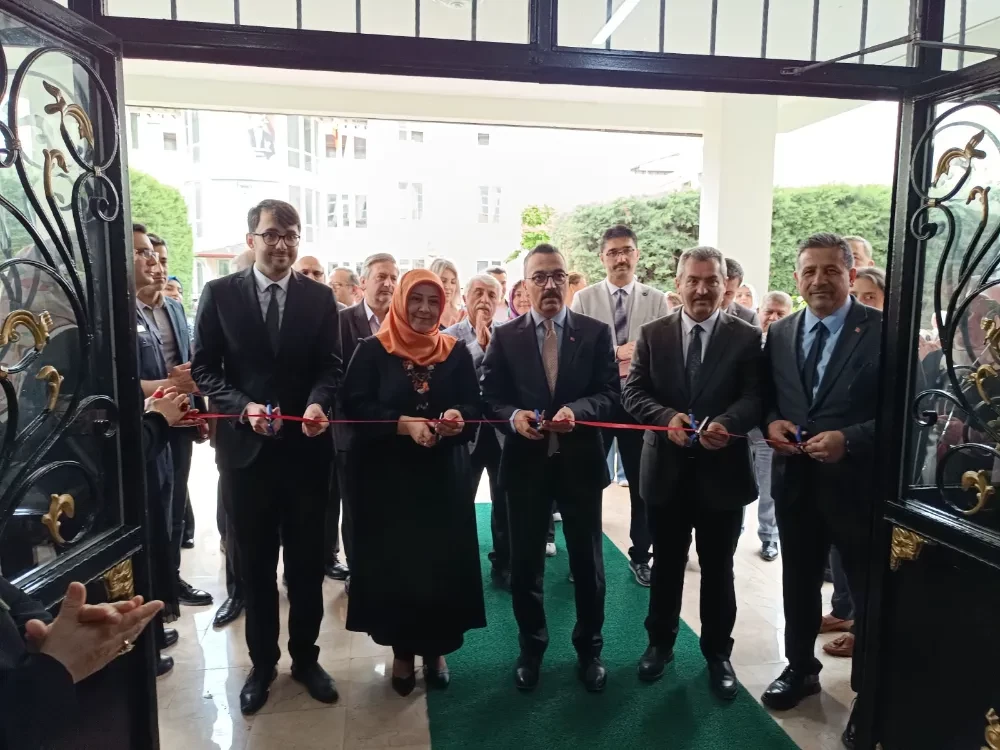 İnegöl halk eğitimi merkezi müdürlüğünden iğne oyası sergisi