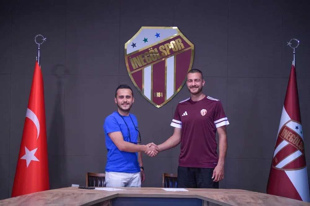 İnegölspor Eski Kalecisi Emre Şeker ile Yeniden Anlaştı