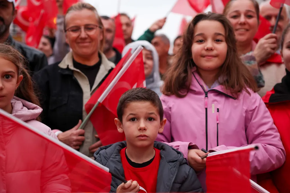 Bursa'da Cumhuriyet Coşkusu: Şehir Tek Yürek Oldu
