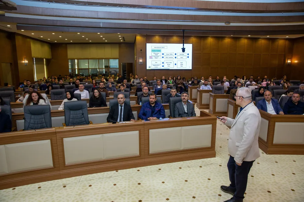 Bursa Büyükşehir Belediyesi'nden Personel Eğitim Programı