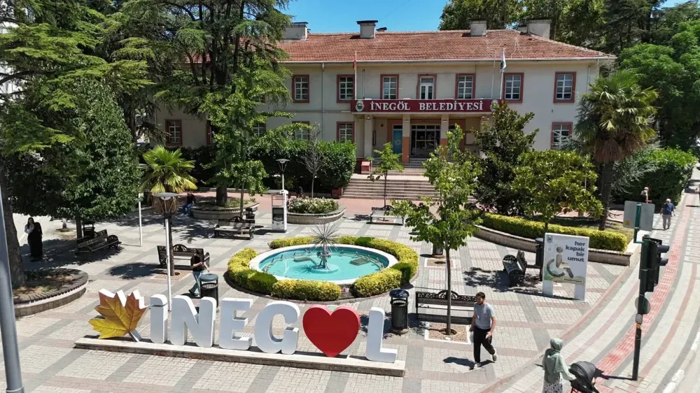 İnegöl Belediyesi Eski Binası, Gençlik Merkezi’ne Dönüşüyor