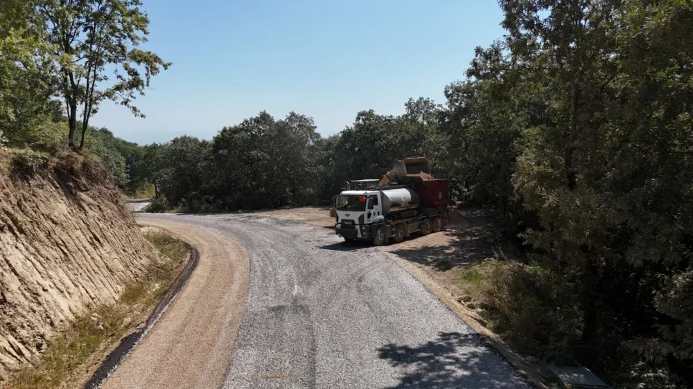 İnegöl’de 6 Kırsal Mahallenin Yolu Yenileniyor