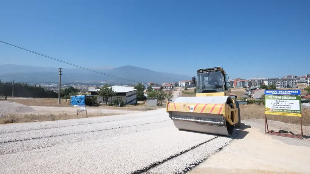 Akhisar Mahallesinde 14 Sokakta Sathi Kaplama Uygulanıyor