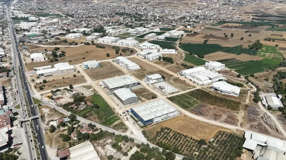105 Adada Yol Kaplama Çalışmaları Başladı